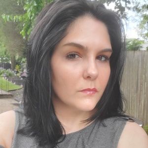 Meet your Posher, Jillian